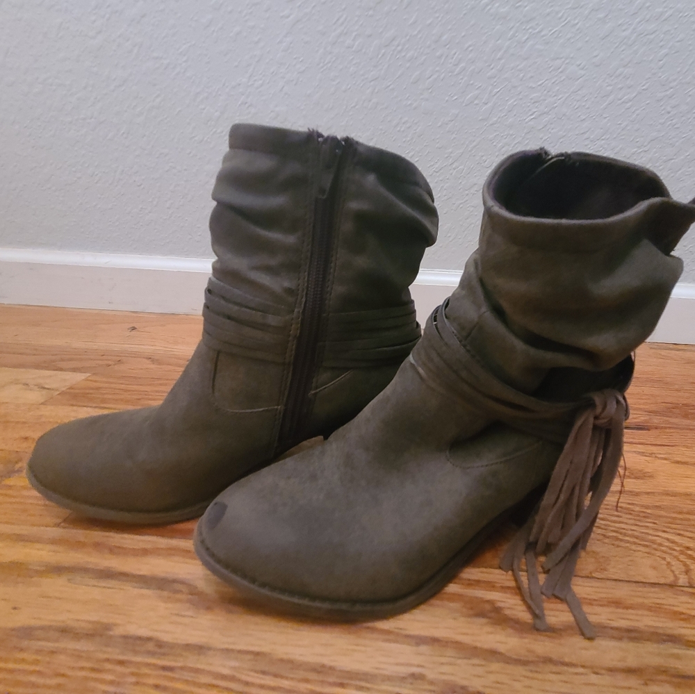Booties - Picture 1 of 7